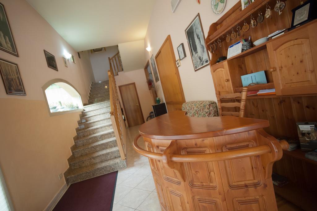 Albergo Magrini della Genga Genga  Bagian luar foto