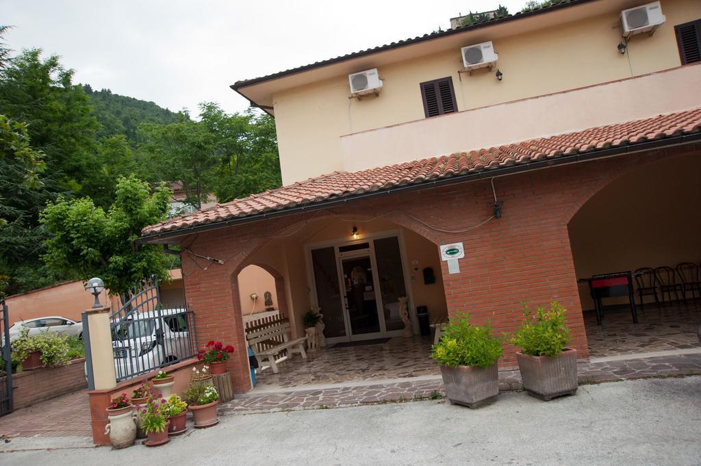 Albergo Magrini della Genga Genga  Bagian luar foto