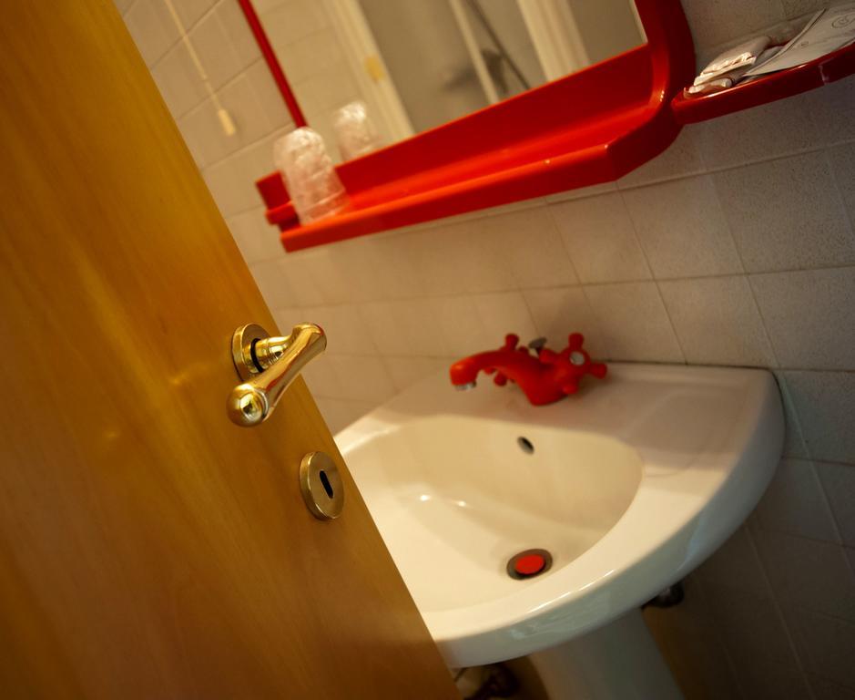 Albergo Magrini della Genga Genga  Ruang foto