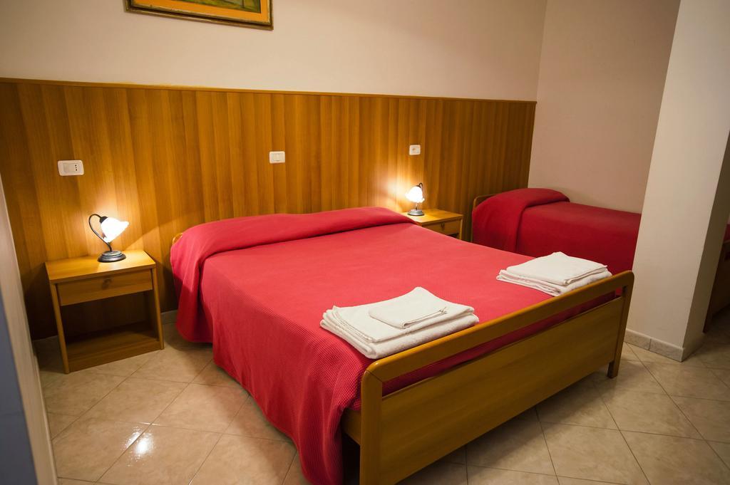 Albergo Magrini della Genga Genga  Ruang foto