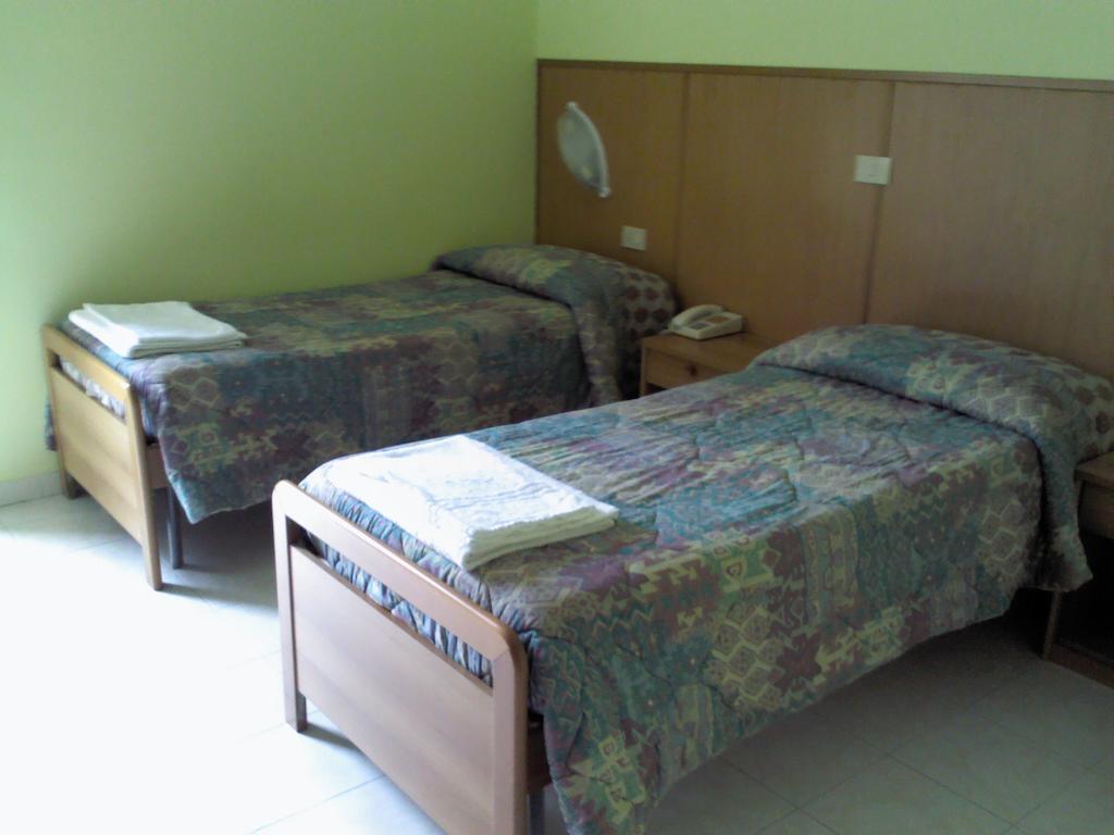 Albergo Magrini della Genga Genga  Ruang foto